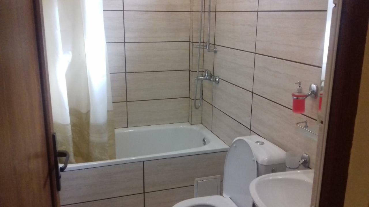 Runo Guest House Gagra Exterior foto